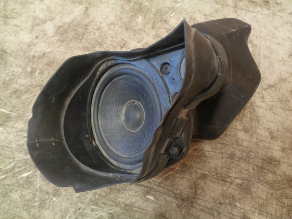 2006 BMW K1200LT FRONT RIGHT SPEAKER AND BOX OEM