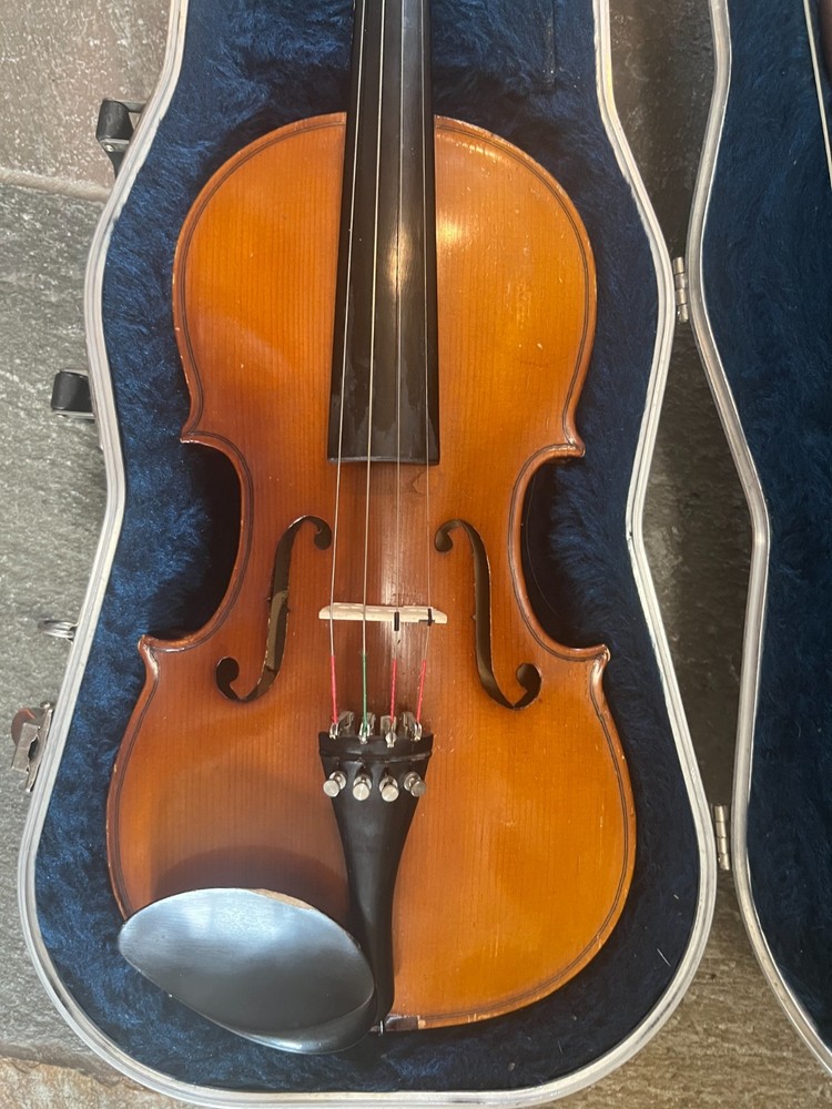 Violin with case and bow, full size.