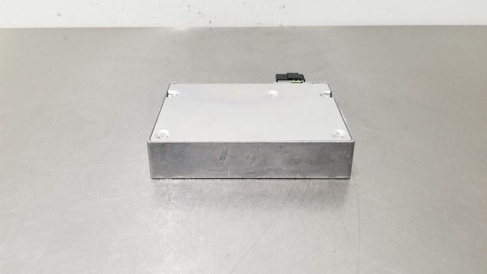 10 CHEVY CAMARO COMMUNICATION CONTROL MODULE 20842731