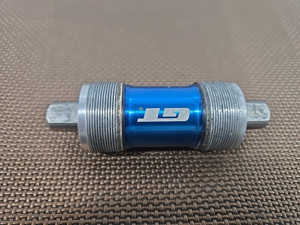 GT Titanium Bottom Bracket, 107mm, 6 oz