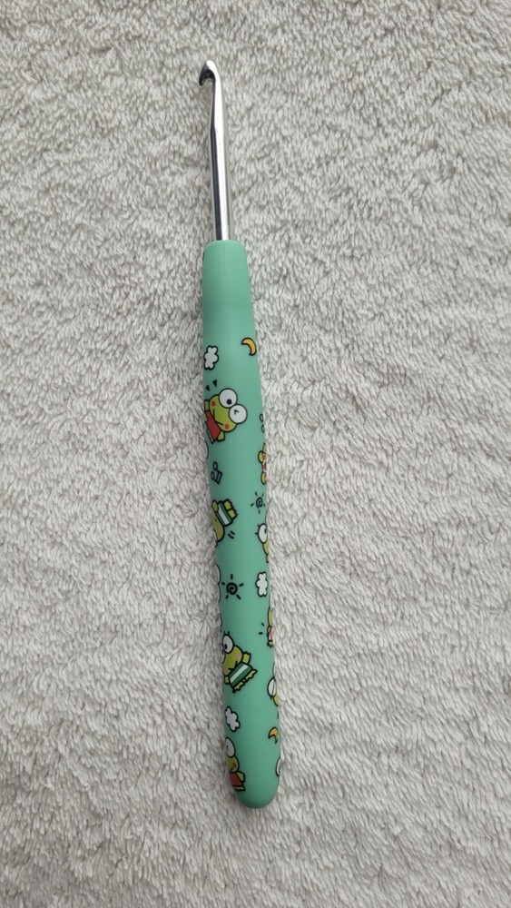 Preowned Keroppi Wooble Ergonomic Crochet Hook