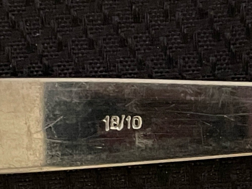 6 Pieces Post Modern Stainless Circle Tip Handle Korea 18/10