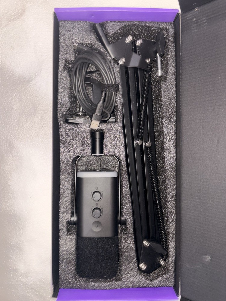 Am8t Gaming Microphone Lit