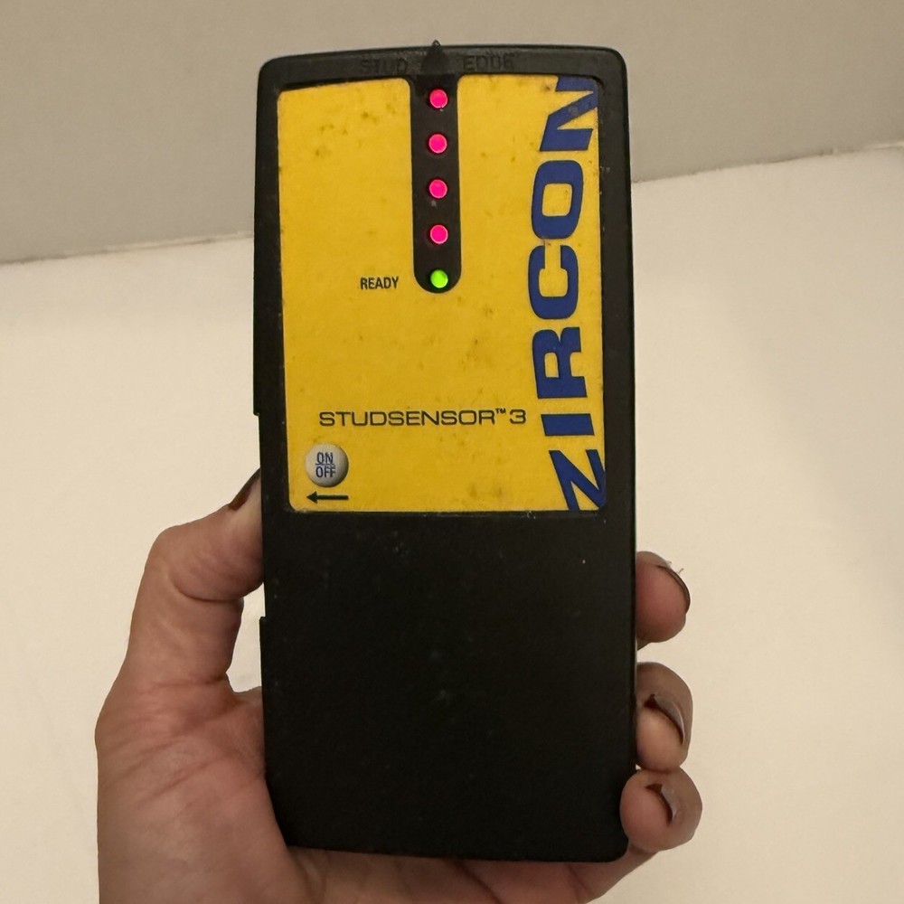 Used Battery-Operated Portable Zircon Studsensor 3 / Stud Sensor / Finder