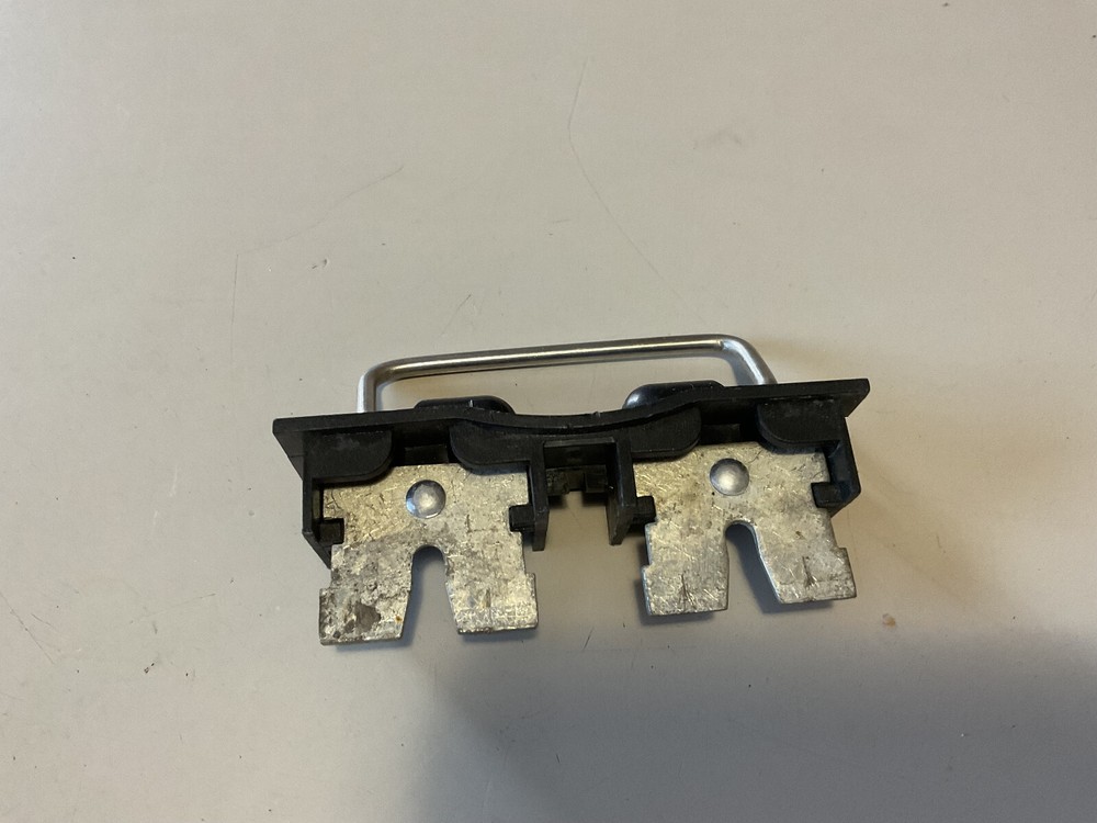 DIVERSITECH A/C DISCONNECT PULLOUT