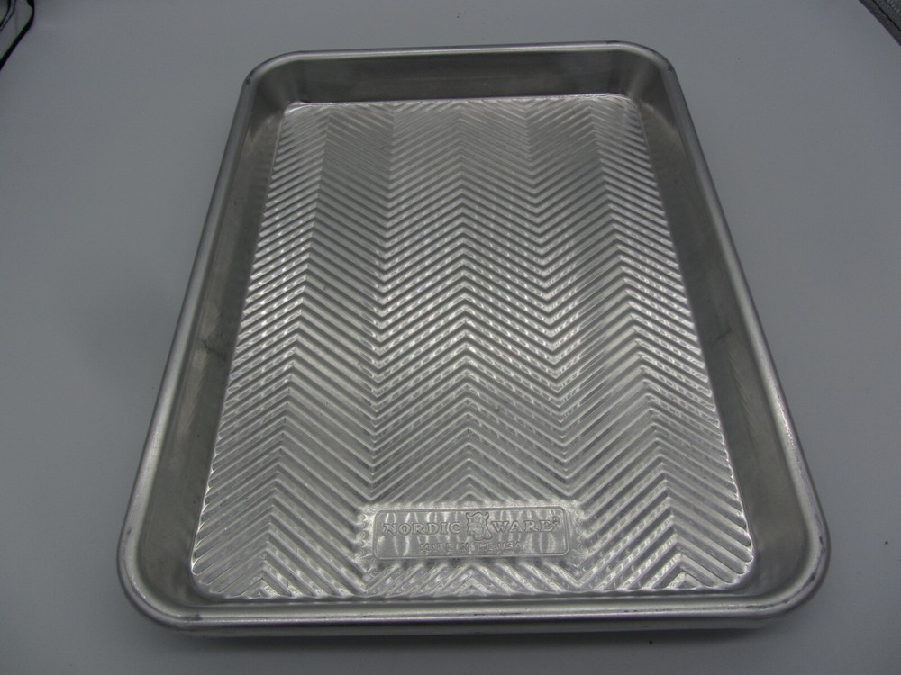 Nordic Ware 2 Pack Prism Quarter Sheets New!!