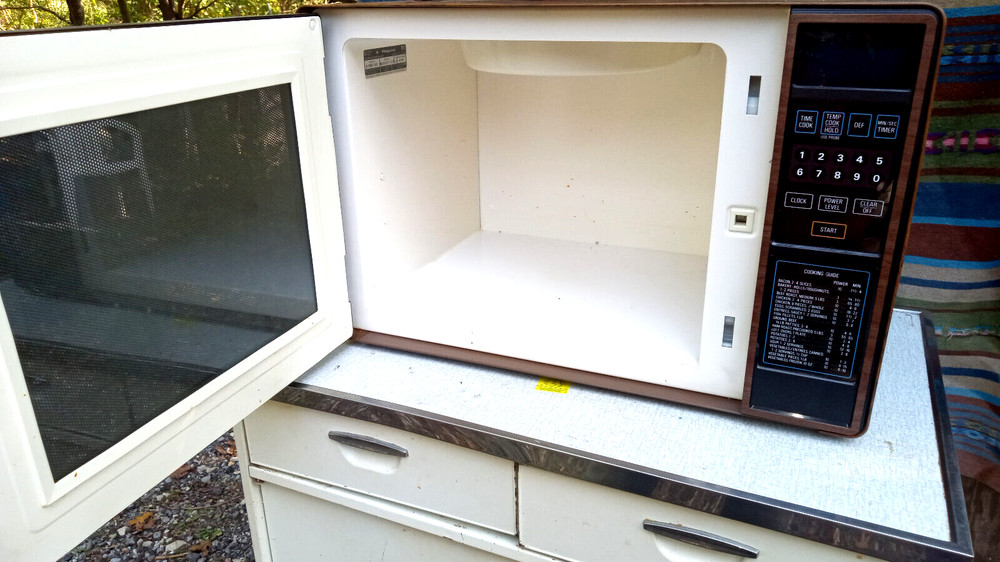 Hotpoint Microwave Vintage 1984