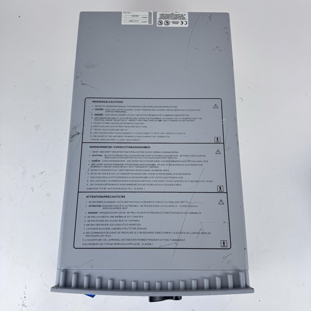 ConMed LS7500 Light Source