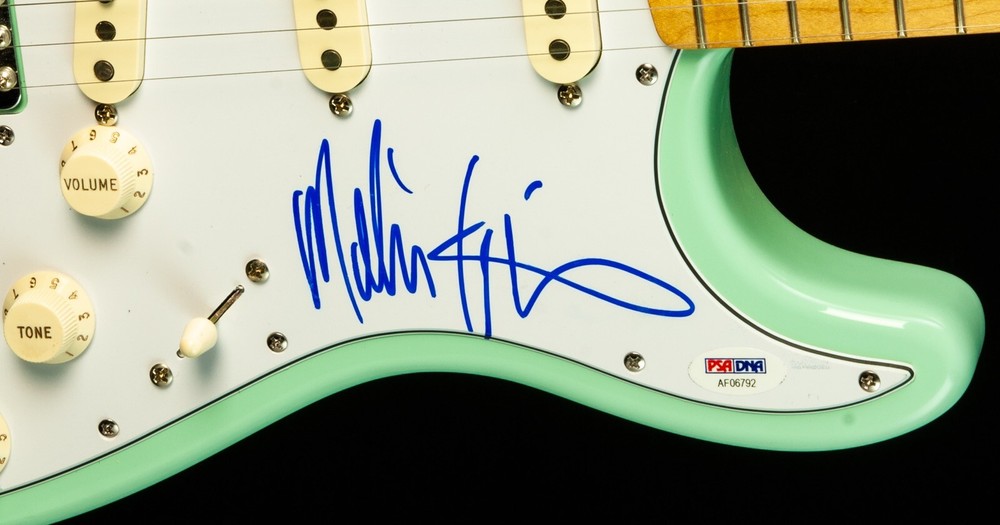 MELISSA ETHERIDGE SIGNED FENDER STRATOCASTER PSA DNA AF06792