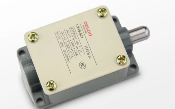 1PCS LIMIT SWITCH LX19-001 LX19001