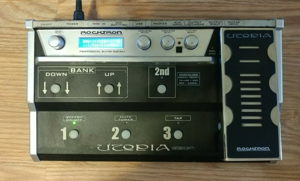Rocktron Utopia G200 Professional Multi-FX Guitar System. Effects pedal board.