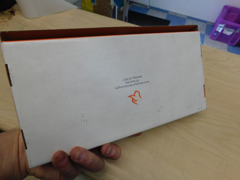 Taurus G3 - 9mm Factory Box + STUFF