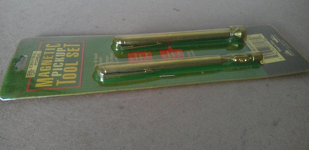 Magnetic Pickup Tool - NEW in Package! Central Forge