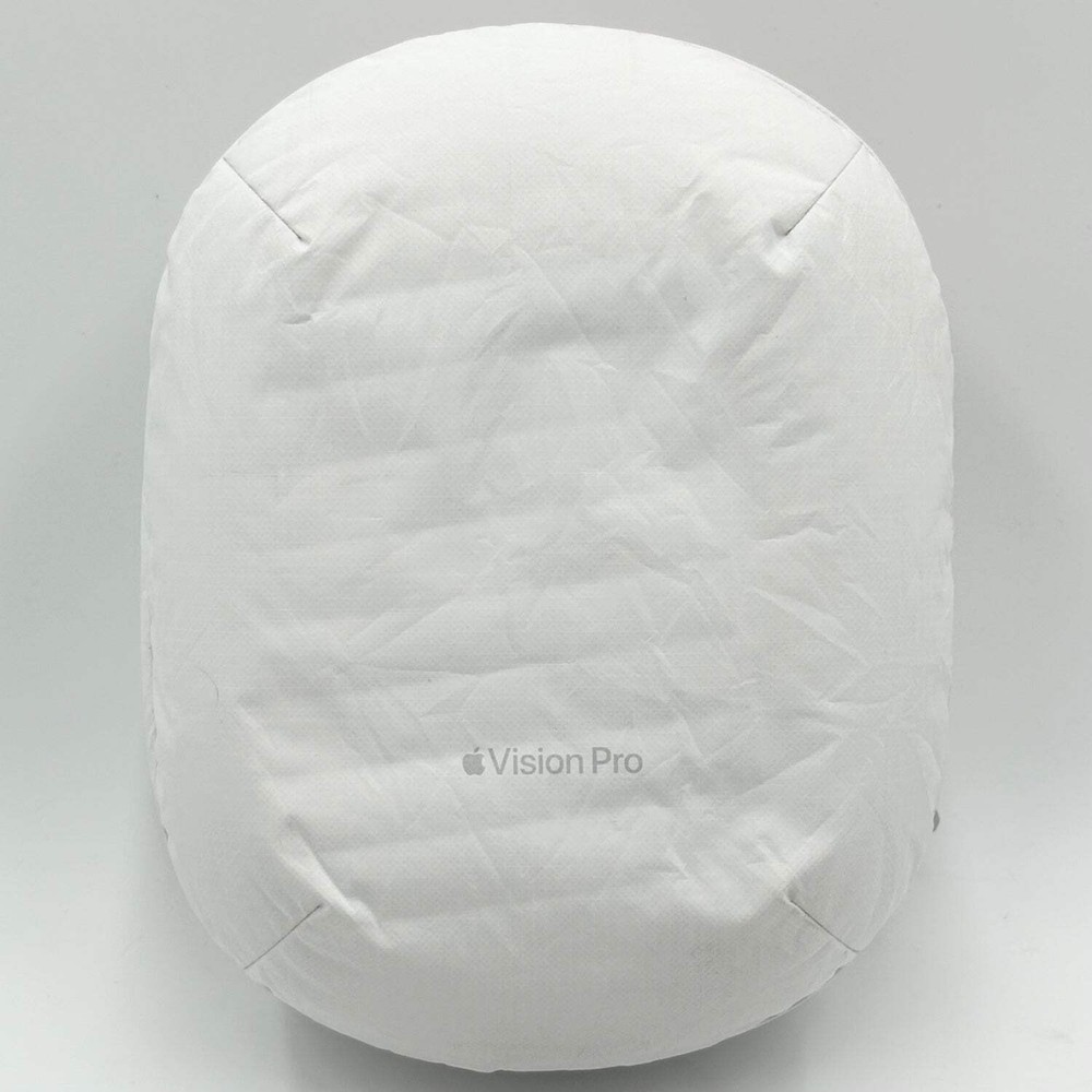 Apple Vision Pro Travel Case White MW2F3LL/A