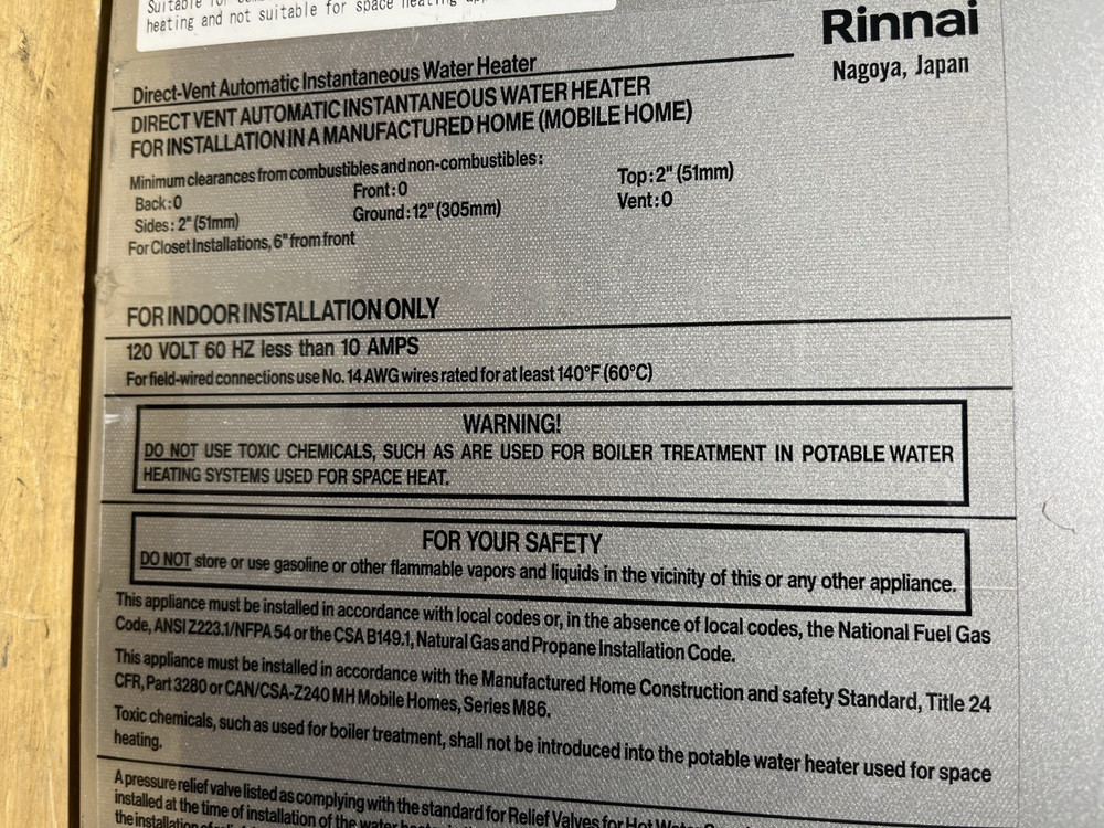 Rinnai RE140iN Indoor Tankless Water Heater 140k BTU Natural Gas (C-23 #1701)