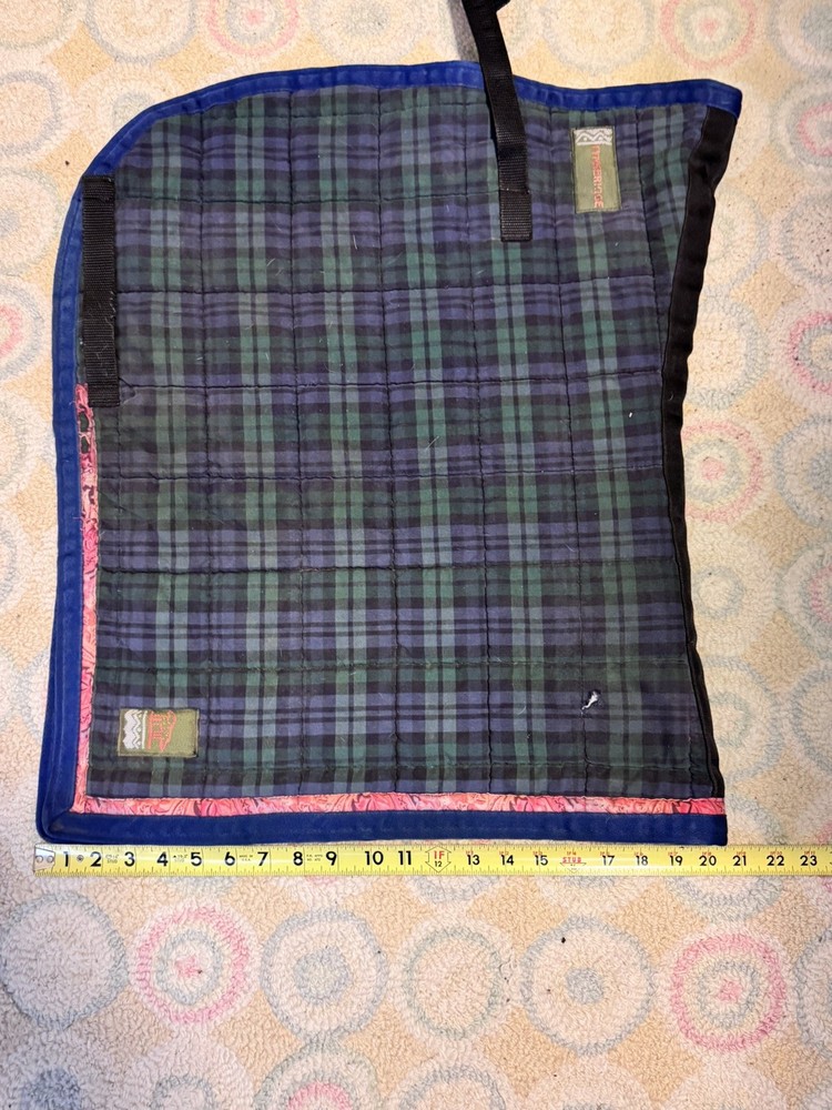 4 saddle pads in this bundle- multiple brands.