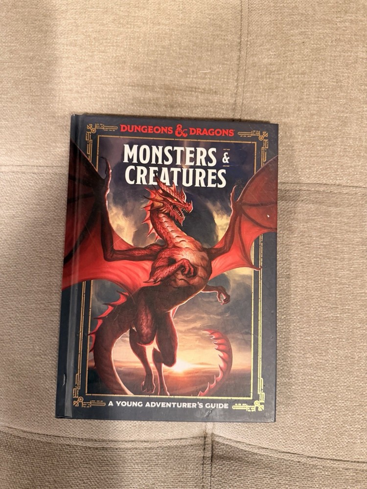 DUNGEONS & DRAGONS Monsters & Creatures 2019 A Young Adventurer's Guide D&D