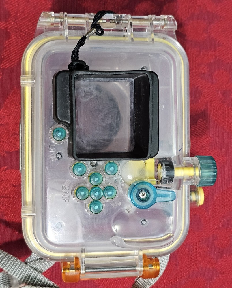 Canon WP-DC30 Waterproof Case 40M/130ft Housing for Powershot Camera Untested