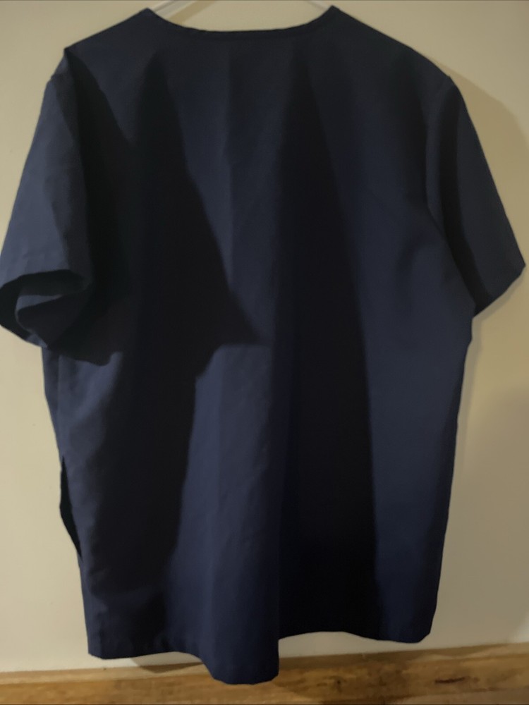 Figs Scrub Top Men Large Blue Leon Technical Collection Two Pocket Nurse Uniform