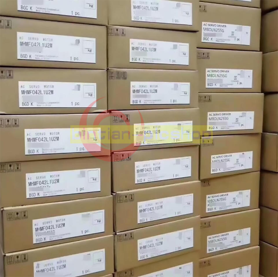 ONE New Panasonic Servo Driver MSD5A1A1XX03