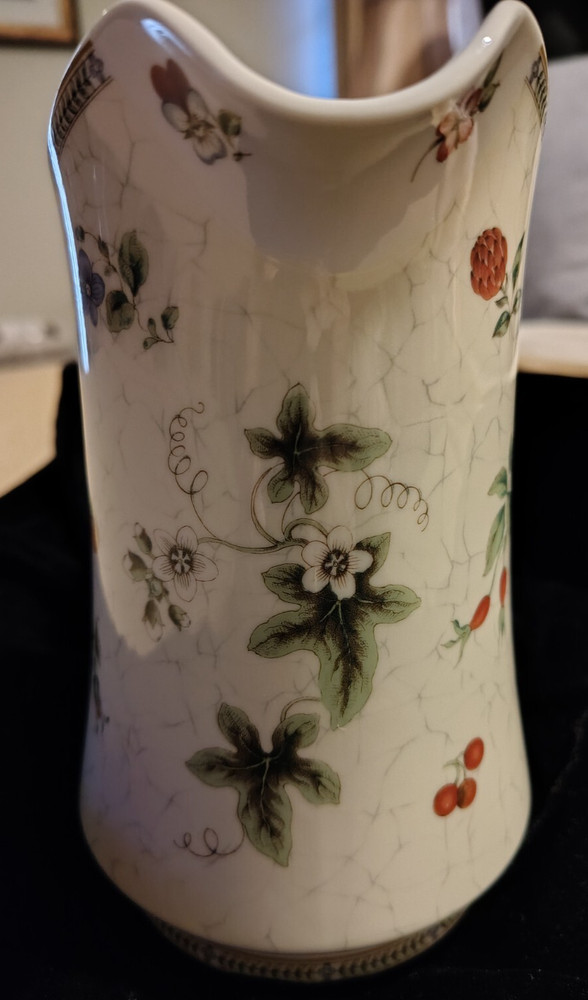 Wedgewood "Fleur" Pitcher-Made in Japan-EUC