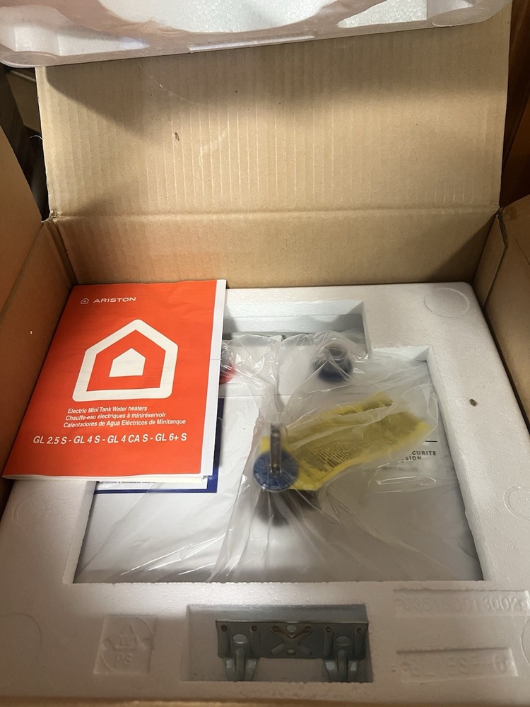 Ariston GL 4 S Mini Tank 4 Gallon Electric Water Heater 120VAC 12.5Amps New