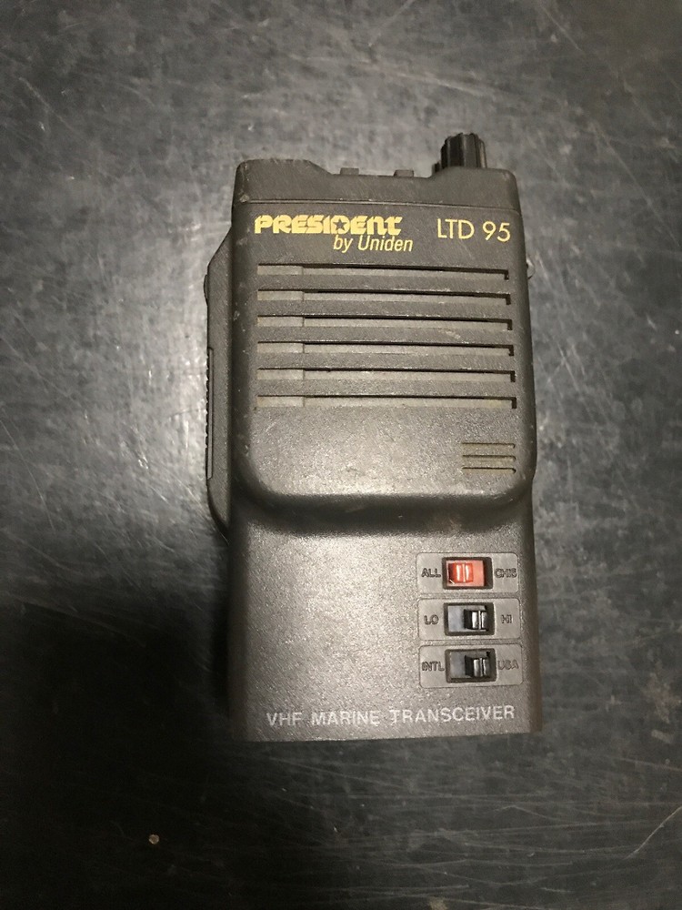 Uniden President LTD 95 Turns On
