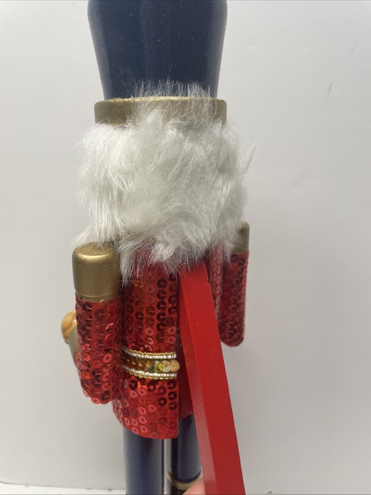 Classic Wooden Nutcracker Drummer Figurine