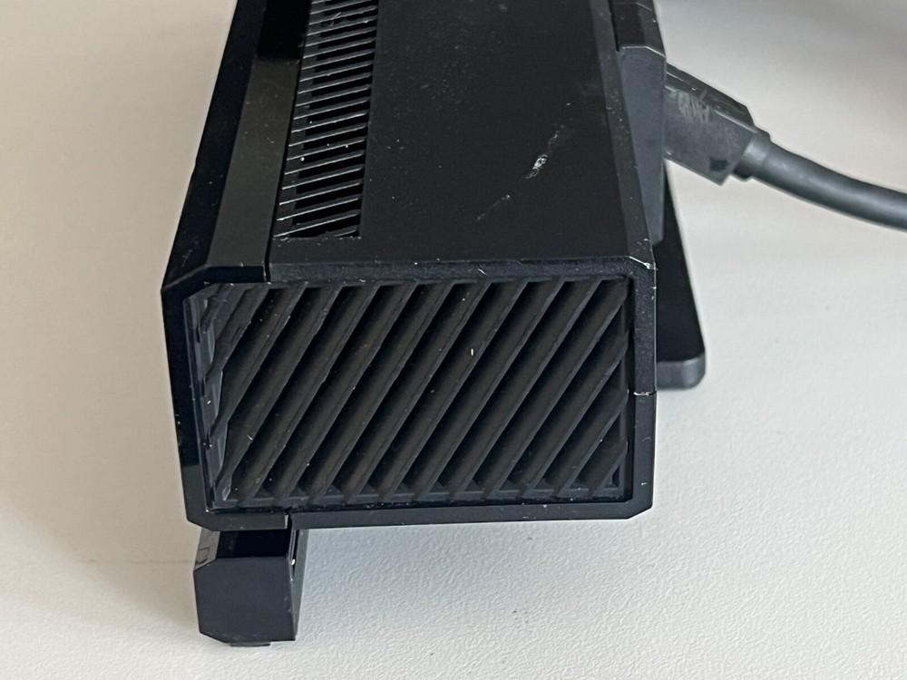 Genuine Microsoft Xbox One Kinect Camera Motion Sensor Bar Model 1520