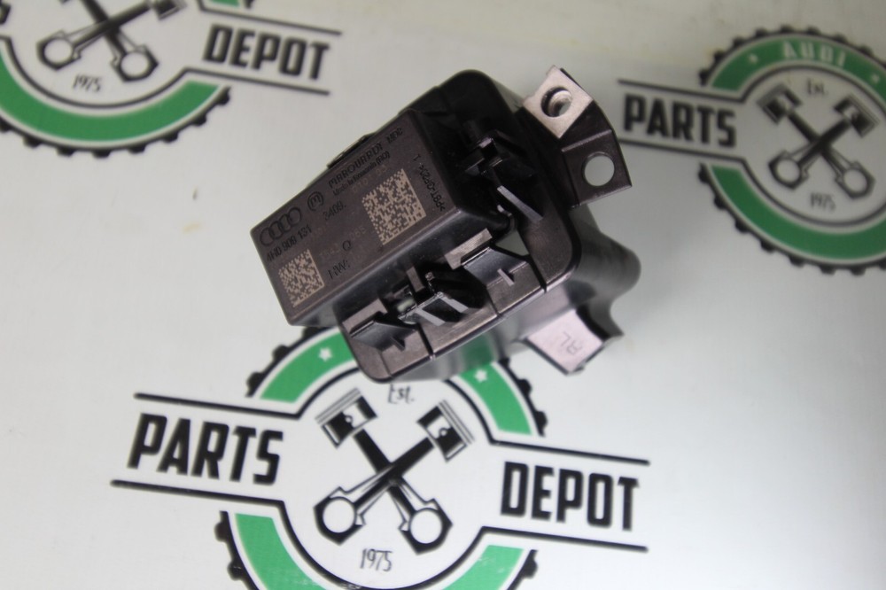 14-18 AUDI RS7 IGNITION SWITCH CONTROL LOCK RELAY MODULE OEM