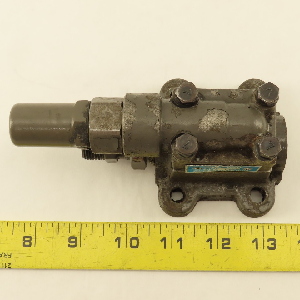 Nippon Gearotor Type 2VB Hydraulic Relief Valve 1/2" NPT