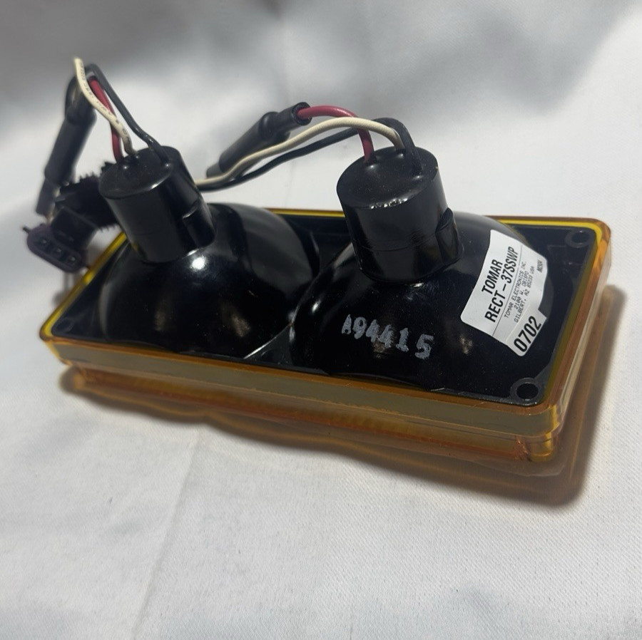 TOMAR RECT‑37SSWP Amber Waterproof Strobe Lamp