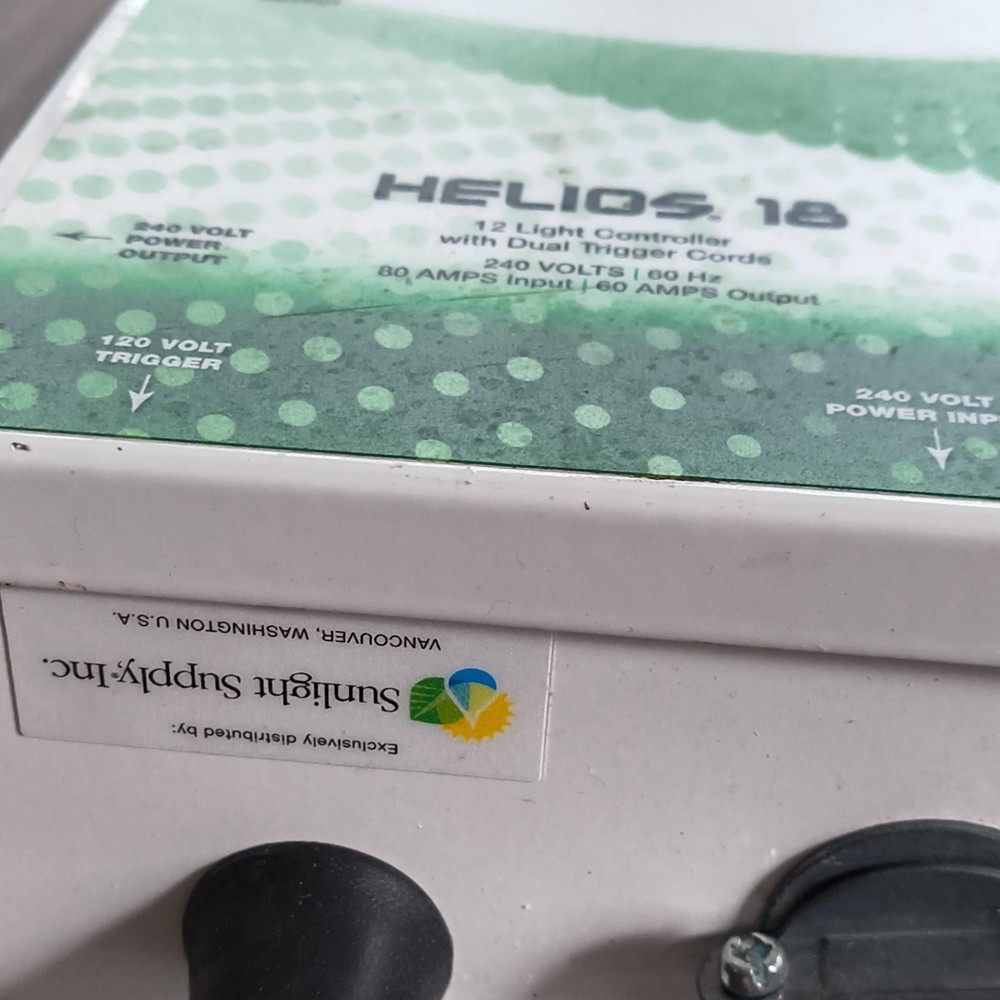 Titan Controls Helios 18 12-Light Controller 240V 80A Dual Trigger Hydroponics