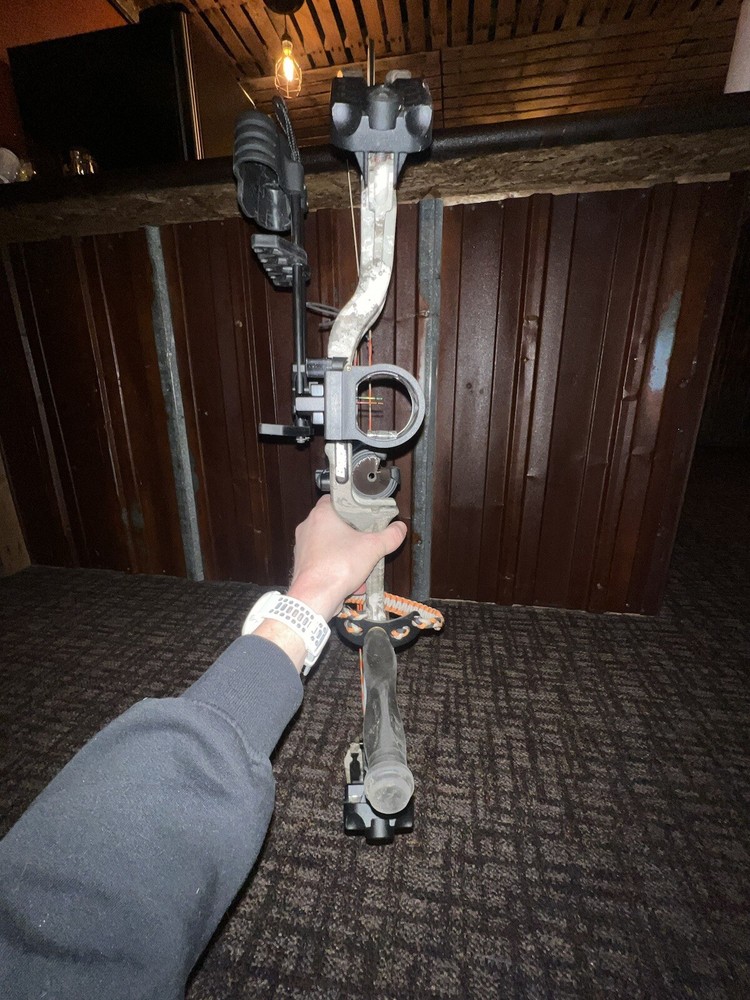 Bear Paradox Compound Bow