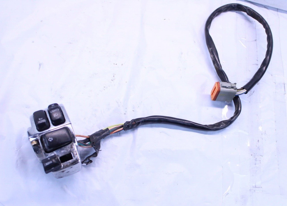 2002 HARLEY DAVIDSON ELECTRA GLIDE LEFT CONTROL SWITCH AUDIO 71685-06 HD46