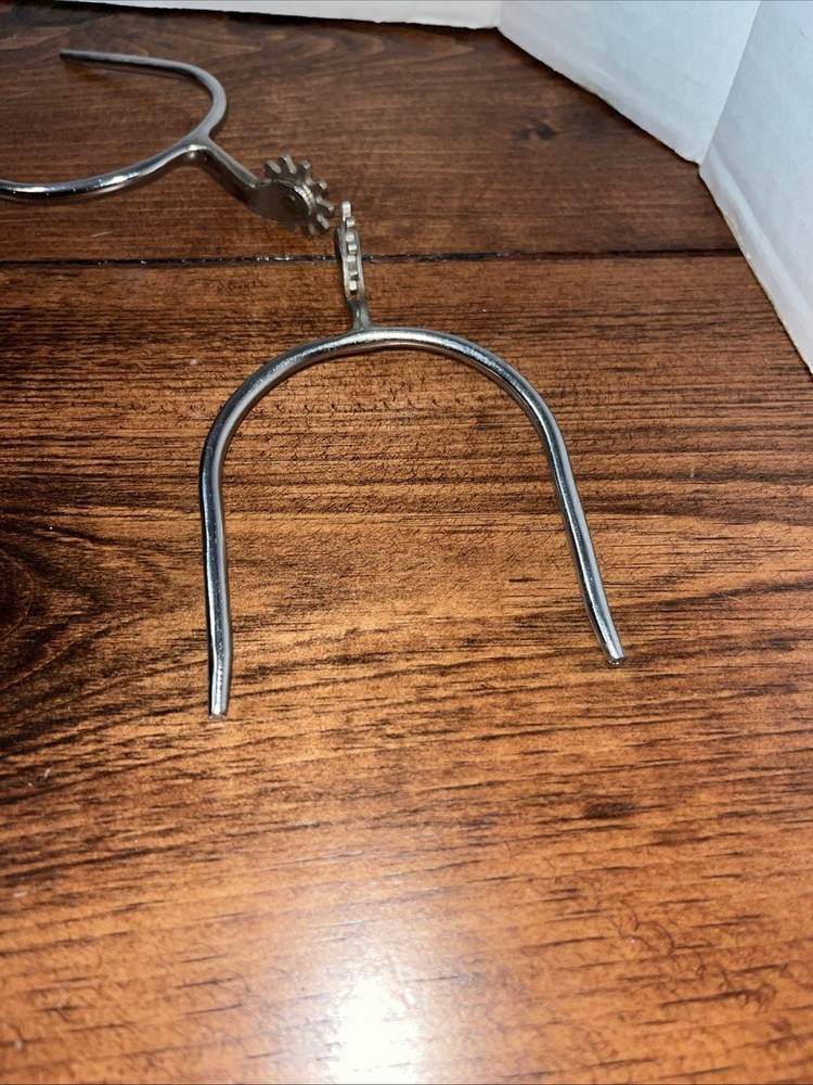 Slip On Spurs