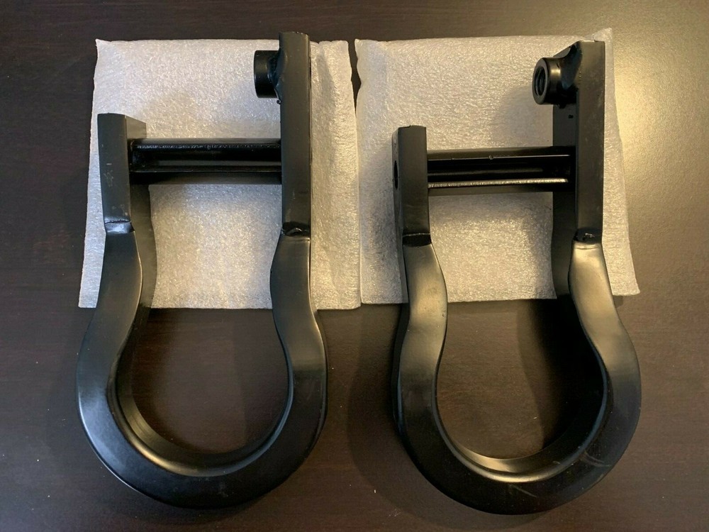 GM 22858896 Black Tow Hooks
