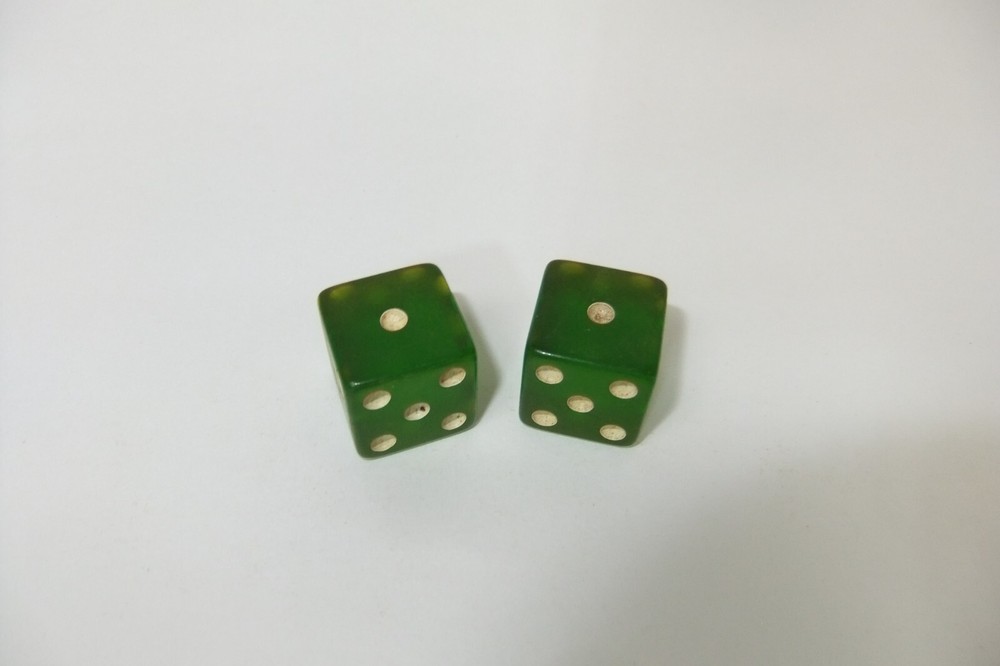 Green Translucent Bakelite Cheater Dice 9/16”