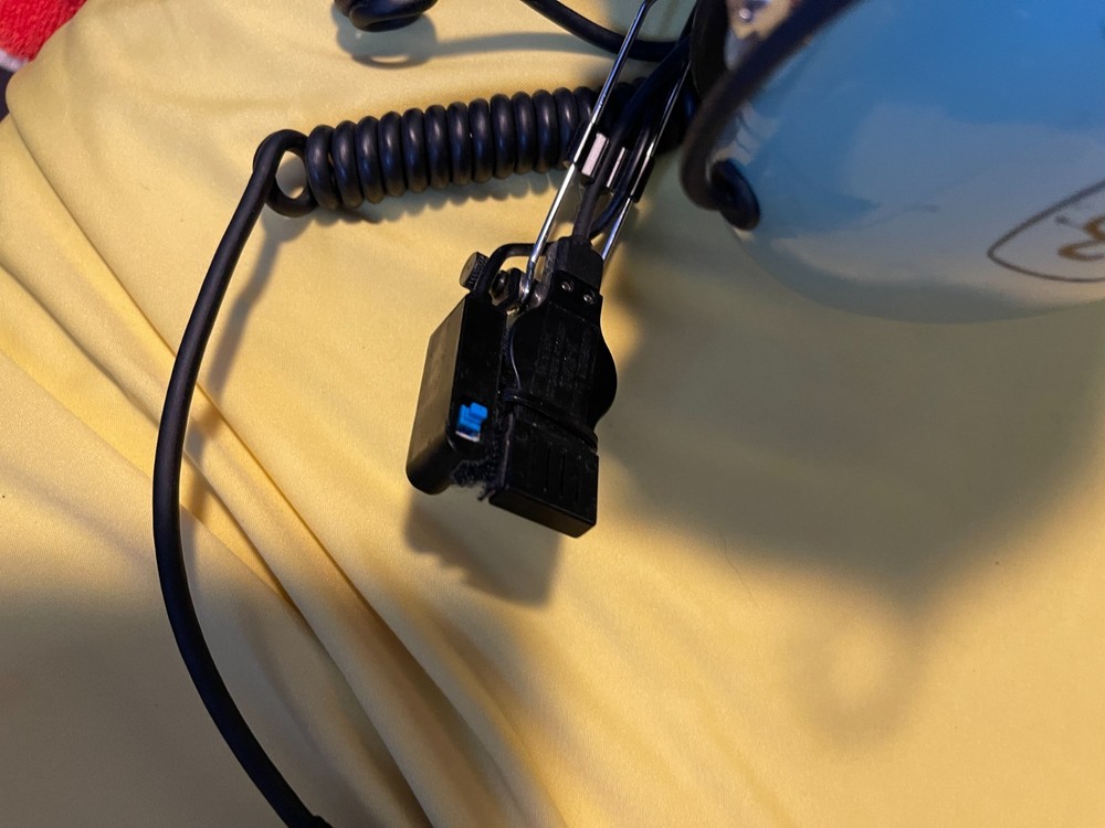 David Clark pilot aviation headset w/ plugs working H10