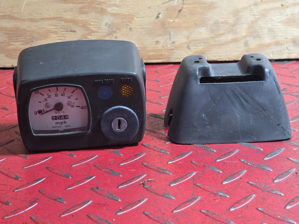 1989 Suzuki FA50 Speedometer Assembly