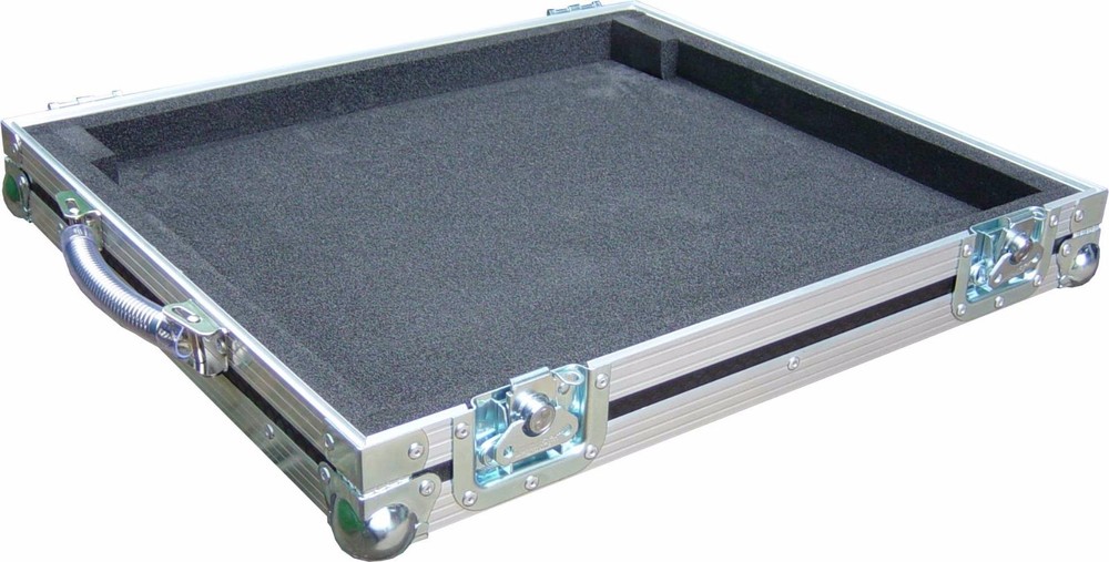 MA onPC Command Wing Lighting Desk Swan Flight Case (Hex)
