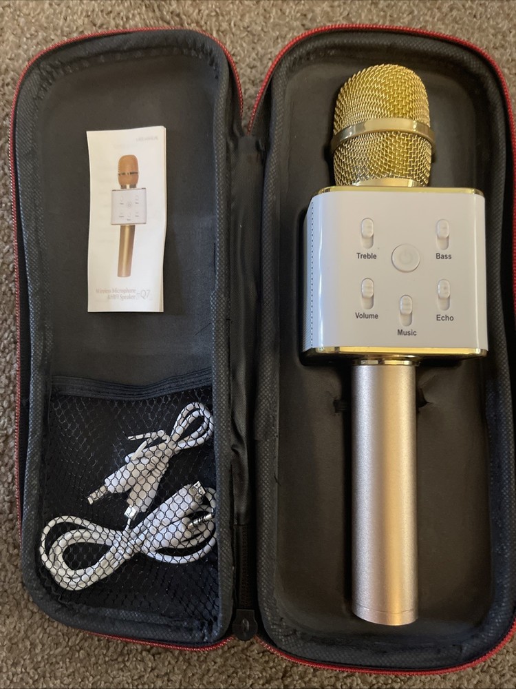 Q7 Bluetooth Handheld Karaoke Microphone - Gold