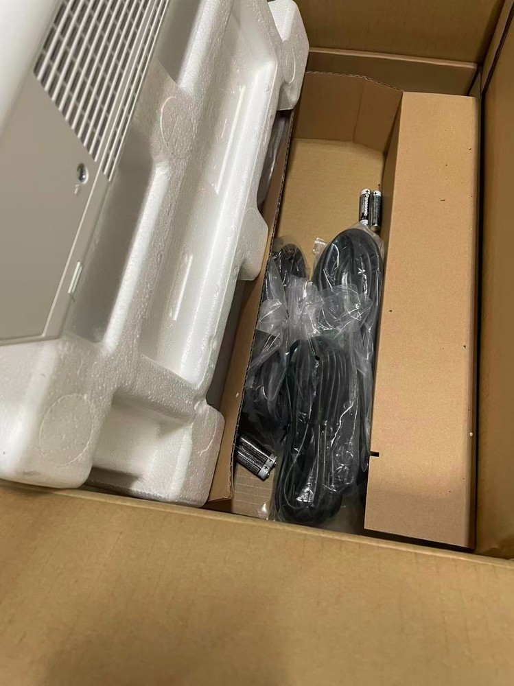 Panasonic PT-TW371RU LCD Projector - NEW in box