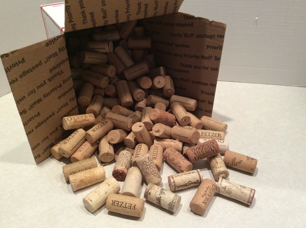 Natural wine corks, assorted, LOT of 150