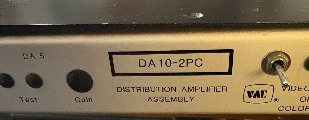 VAC Video Distribution Amplifier DA 10 -2PC