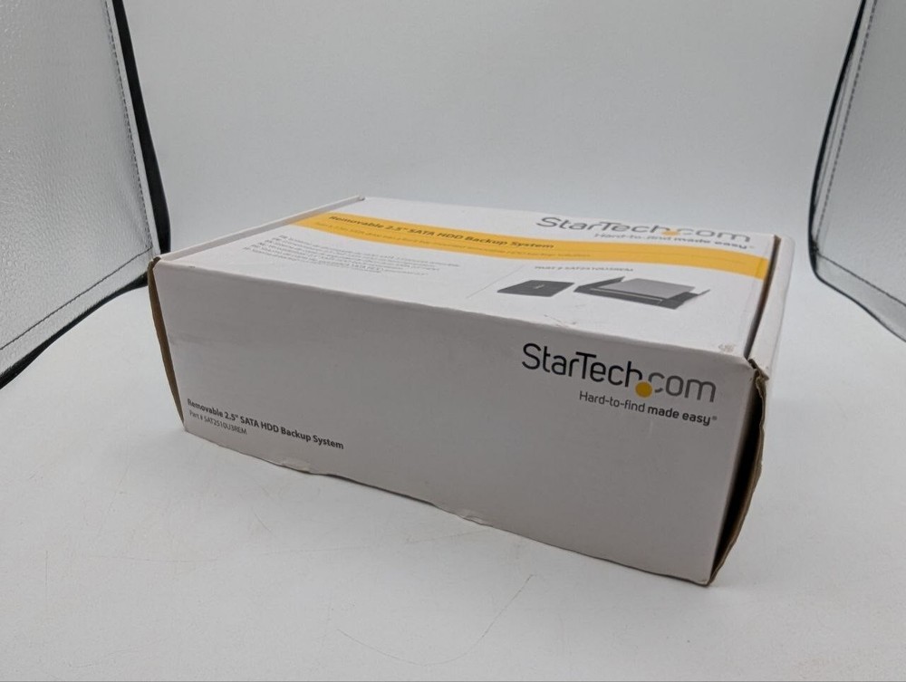 NIB STARTECH.COM Removable 2.5'' SATA HDD Storage Computer PC Backup System OB8