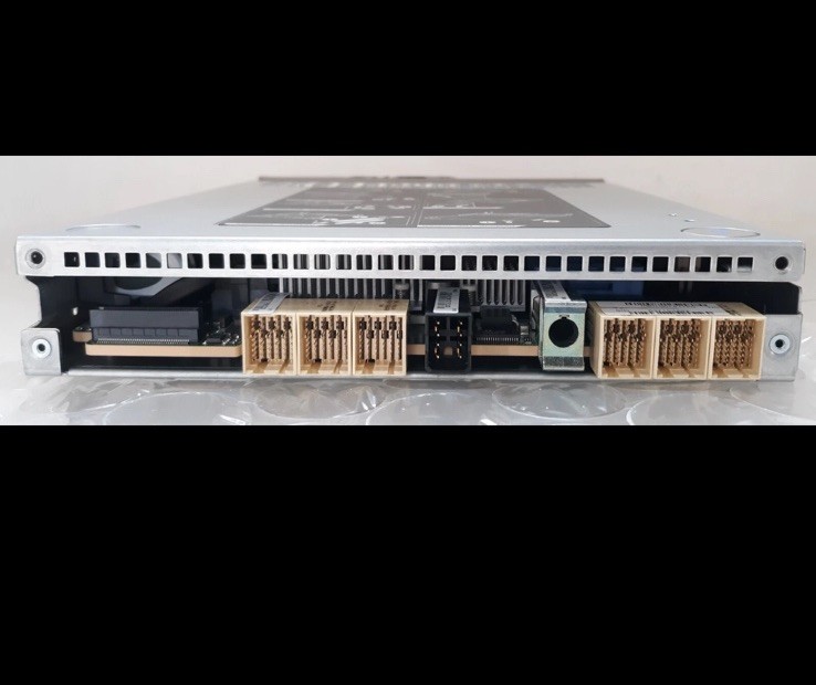 NetApp 111-01324+F1 FAS Controller Storage Module