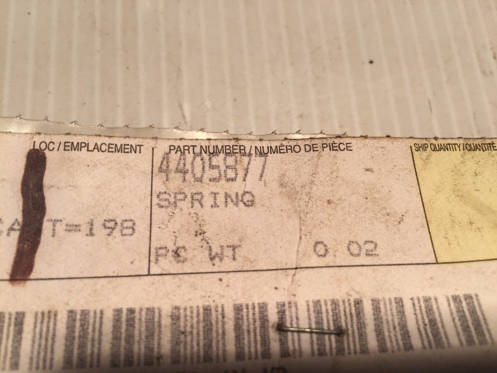 4405877 John Deere SPRING - HITACHI