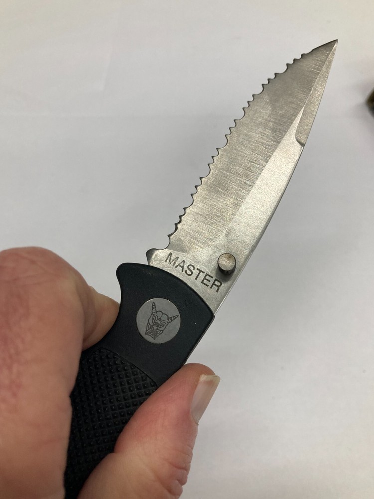 Master Black Tactical Lockback Serrated Edged Folding Knife D1-03A
