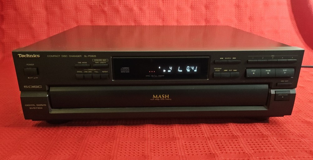Technics 5 Disc Cd Changer/Player SL-PD825 w/ MASH TECHNOLOGY Tested• Working